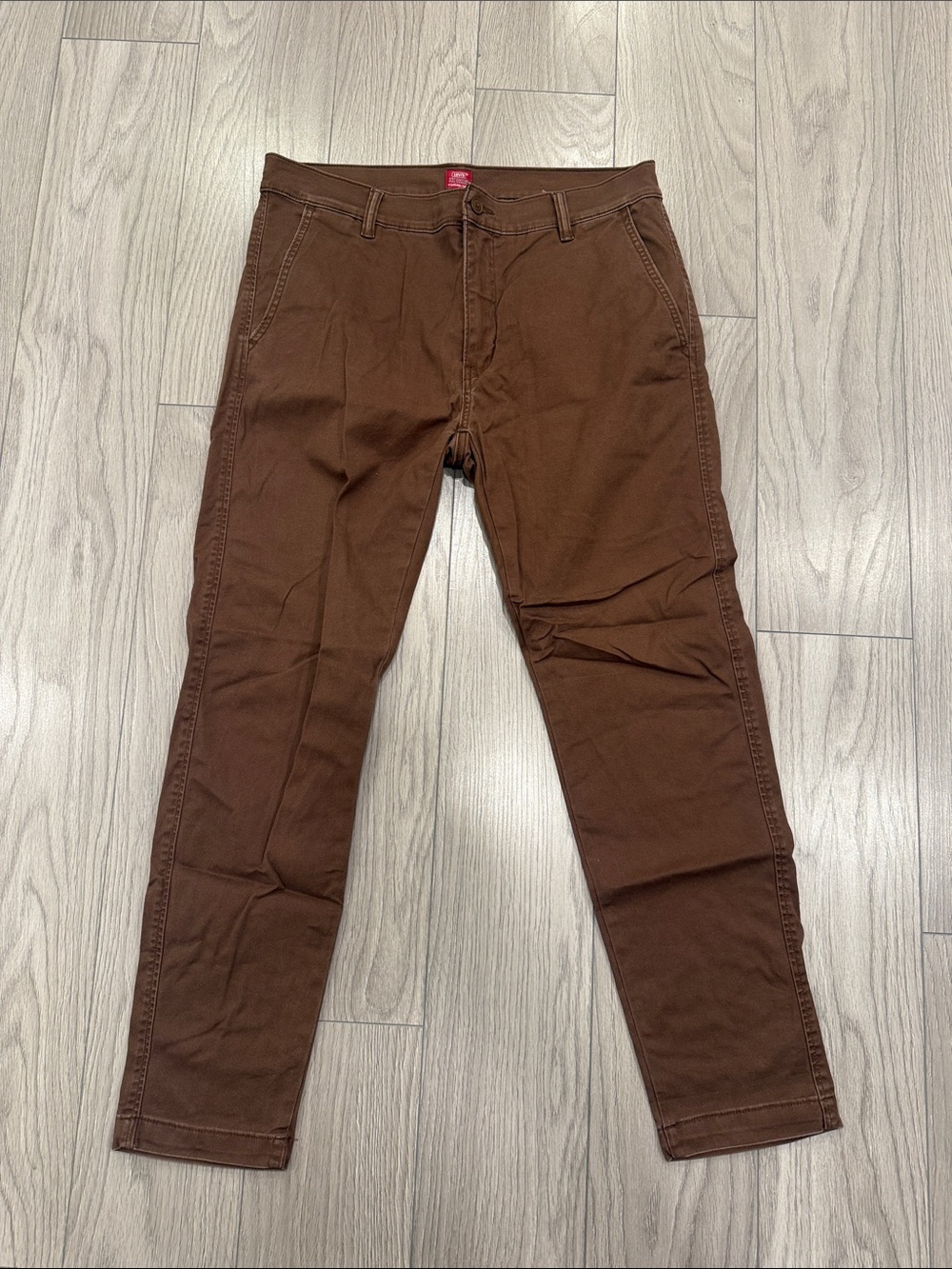 Levi's Men's Dark Brown Slim Chinos